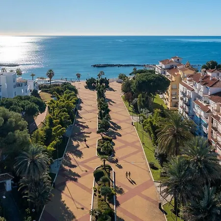 Stylish Sea View In Playas Del Duque