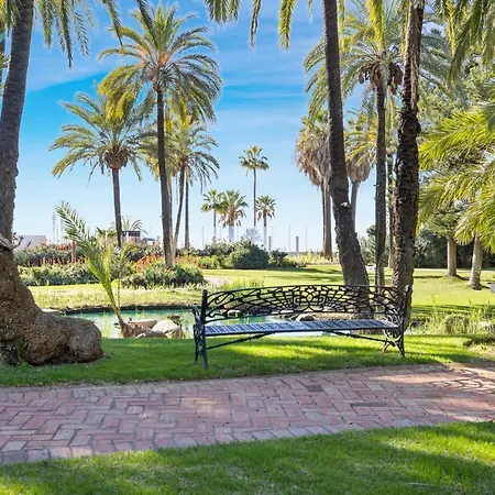 Apartment Stylish Sea View In Playas Del Duque Marbella