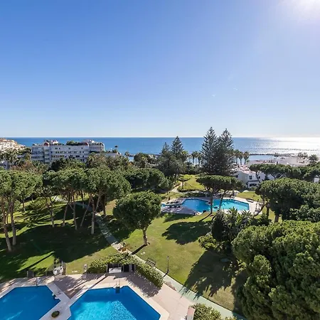Stylish Sea View In Playas Del Duque Marbella